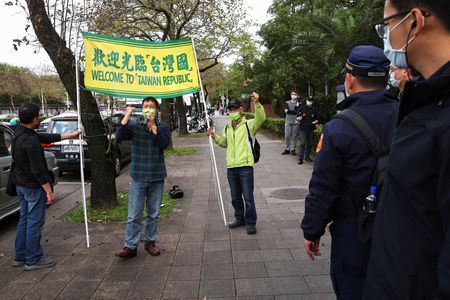 tagreuters.com2022binary_LYNXMPEI201QE-VIEWIMAGE