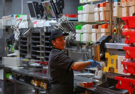 tagreuters.com2022binary_LYNXMPEI5B04M-VIEWIMAGE