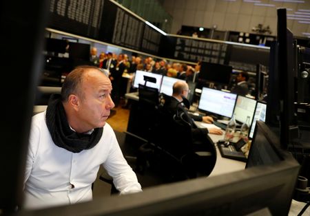 tagreuters.com2022binary_LYNXNPEI4A0BS-VIEWIMAGE