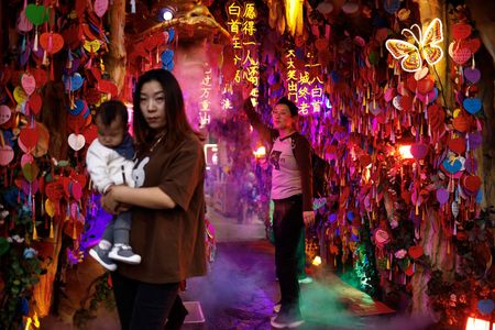 tagreuters.com2023binary_LYNXMPEJ9H09S-VIEWIMAGE