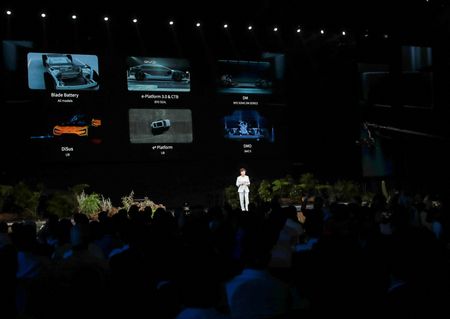 tagreuters.com2024binary_LYNXMPEK4D0V3-VIEWIMAGE