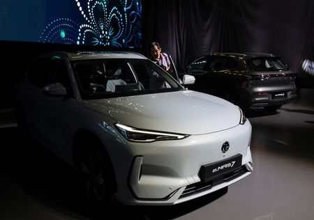 tagreuters.com2024binary_LYNXMPEKBF0FM-VIEWIMAGE