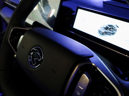 tagreuters.com2024binary_LYNXMPEKBF0FN-VIEWIMAGE