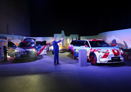 tagreuters.com2024binary_LYNXMPEKBF0FO-VIEWIMAGE