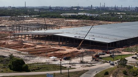 tagreuters.com2024binary_LYNXMPEKBQ05I-VIEWIMAGE