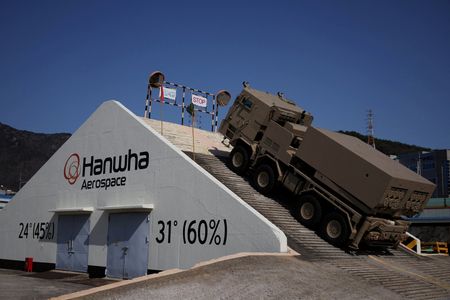 tagreuters.com2024binary_LYNXNPEK3E05Y-VIEWIMAGE