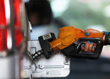 tagreuters.com2025binary_LYNXMPEL010LK-VIEWIMAGE