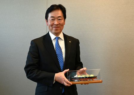 tagreuters.com2025binary_LYNXMPEL0F03L-VIEWIMAGE