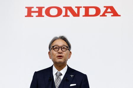 tagreuters.com2025binary_LYNXMPEL1504E-VIEWIMAGE