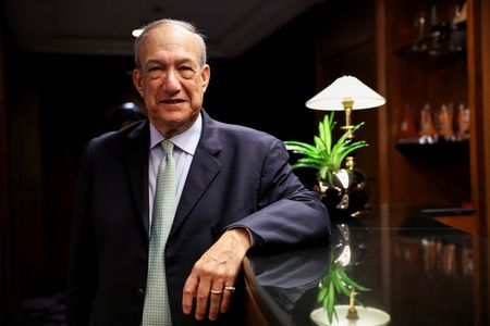 tagreuters.com2025binary_LYNXMPEL1B00B-VIEWIMAGE