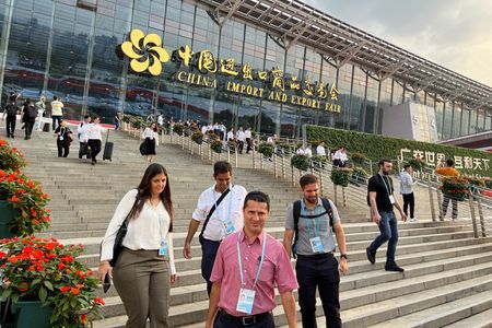 tagreuters.com2025binary_LYNXMPEL3N0DV-VIEWIMAGE