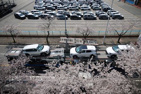 tagreuters.com2025binary_LYNXMPEL3N17H-VIEWIMAGE