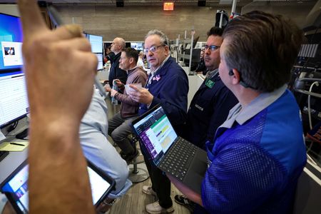 tagreuters.com2025binary_LYNXMPEL3T12Q-VIEWIMAGE