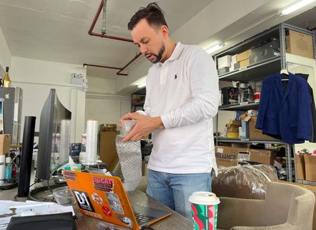 tagreuters.com2025binary_LYNXMPEL4102W-VIEWIMAGE