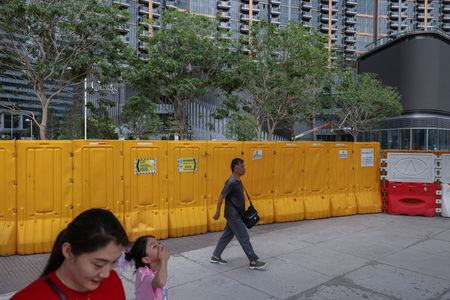 tagreuters.com2025binary_LYNXMPEL4515A-VIEWIMAGE