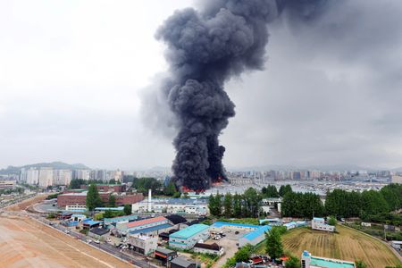 tagreuters.com2025binary_LYNXMPEL4G01W-VIEWIMAGE