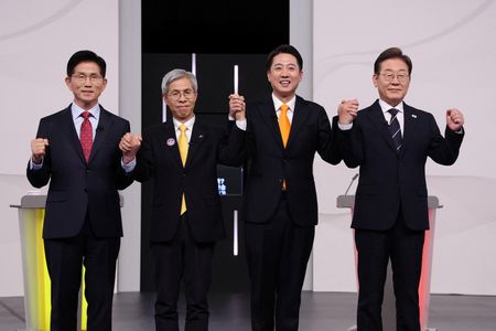 tagreuters.com2025binary_LYNXMPEL4I083-VIEWIMAGE