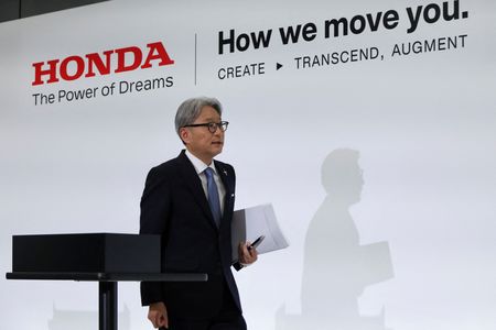 tagreuters.com2025binary_LYNXMPEL4J08A-VIEWIMAGE