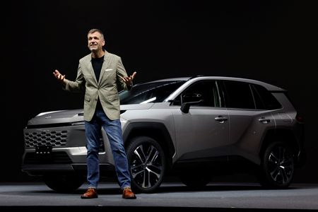 tagreuters.com2025binary_LYNXMPEL4K01J-VIEWIMAGE