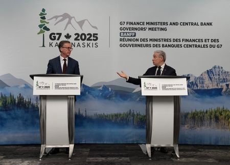 tagreuters.com2025binary_LYNXMPEL4L16B-VIEWIMAGE