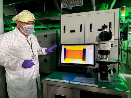 tagreuters.com2025binary_LYNXMPEL5804G-VIEWIMAGE