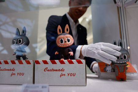 tagreuters.com2025binary_LYNXMPEL590L2-VIEWIMAGE