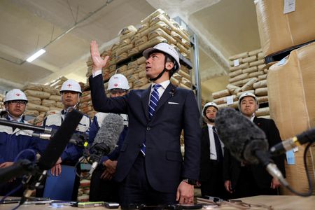 tagreuters.com2025binary_LYNXMPEL5F0AG-VIEWIMAGE