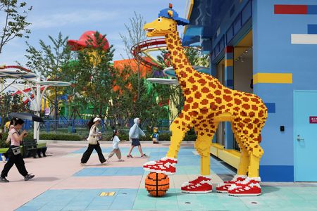 tagreuters.com2025binary_LYNXMPEL5J0M8-VIEWIMAGE