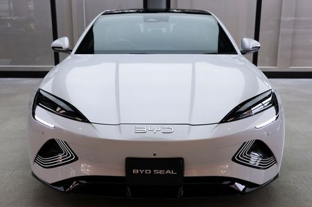 tagreuters.com2025binary_LYNXMPEL6O04B-VIEWIMAGE