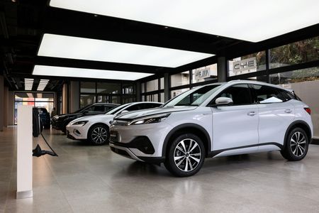 tagreuters.com2025binary_LYNXMPEL6O04C-VIEWIMAGE