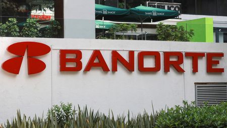 tagreuters.com2025binary_LYNXMPEL6O0WU-VIEWIMAGE