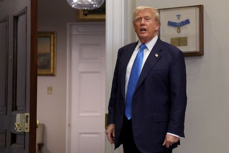 tagreuters.com2025binary_LYNXMPEL6T182-VIEWIMAGE