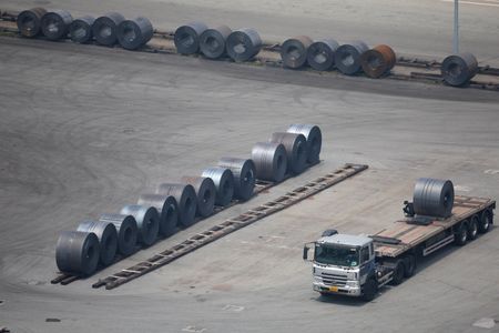 tagreuters.com2025binary_LYNXMPEL7405R-VIEWIMAGE