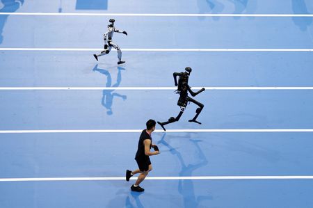 tagreuters.com2025binary_LYNXMPEL7E0AR-VIEWIMAGE