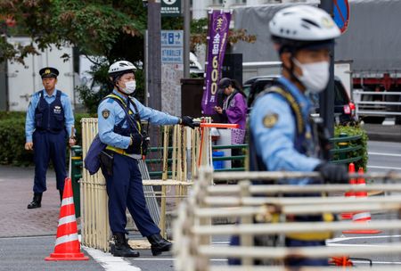 tagreuters.com2025binary_LYNXMPEL9Q041-VIEWIMAGE