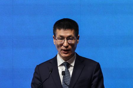 tagreuters.com2025binary_LYNXMPELA3061-VIEWIMAGE