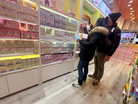 tagreuters.com2025binary_LYNXMPELAD0JO-VIEWIMAGE