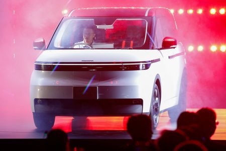 tagreuters.com2025binary_LYNXMPELAK0BZ-VIEWIMAGE