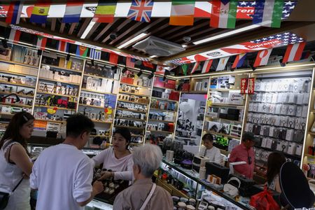 tagreuters.com2025binary_LYNXMPELAT01B-VIEWIMAGE