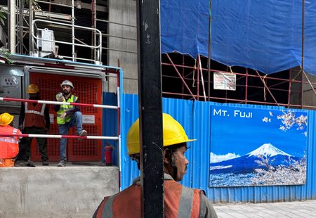 tagreuters.com2025binary_LYNXMPELB00H0-VIEWIMAGE