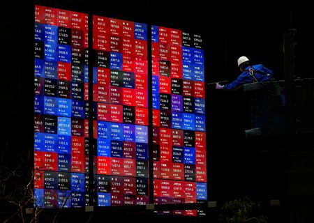 tagreuters.com2025binary_LYNXMPELB802R-VIEWIMAGE