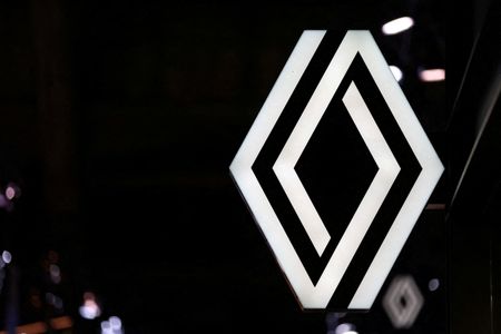 tagreuters.com2025binary_LYNXNPEL1G0GW-VIEWIMAGE