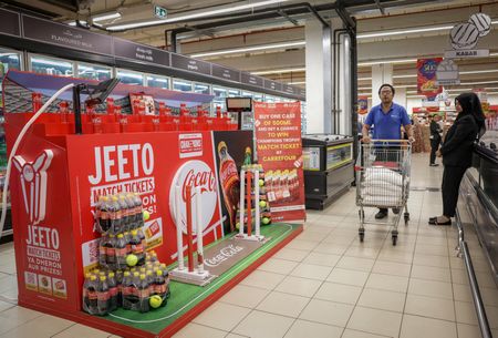 tagreuters.com2025binary_LYNXNPEL1J0JV-VIEWIMAGE