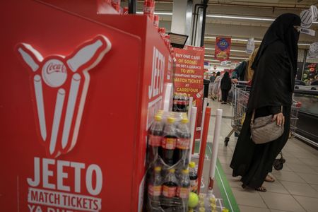 tagreuters.com2025binary_LYNXNPEL1J0JW-VIEWIMAGE