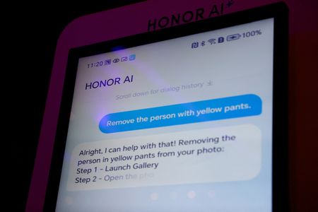 tagreuters.com2025binary_LYNXNPEL2108B-VIEWIMAGE