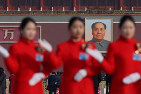 tagreuters.com2025binary_LYNXNPEL2402L-VIEWIMAGE