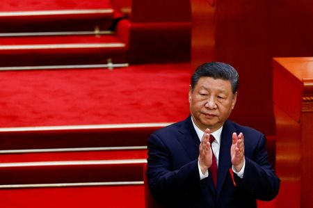 tagreuters.com2025binary_LYNXNPEL2402S-VIEWIMAGE