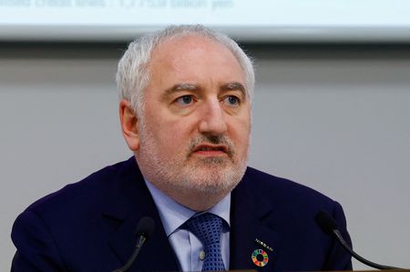 tagreuters.com2025binary_LYNXNPEL2606M-VIEWIMAGE