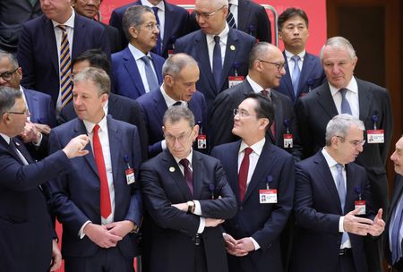 tagreuters.com2025binary_LYNXNPEL2M040-VIEWIMAGE