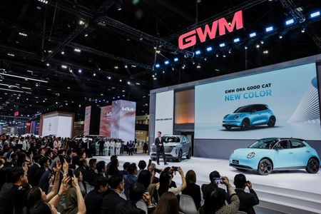 tagreuters.com2025binary_LYNXNPEL2O0AV-VIEWIMAGE